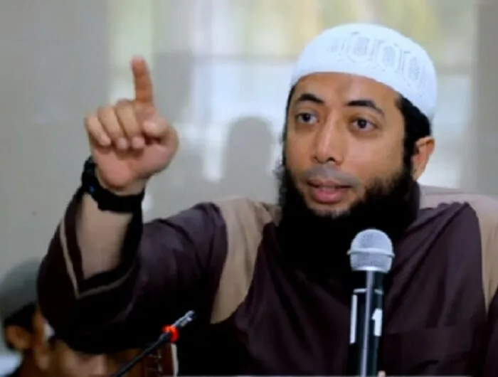 Masjid Raya Tolak Tabligh Akbar Ustadz Khalid Basalamah