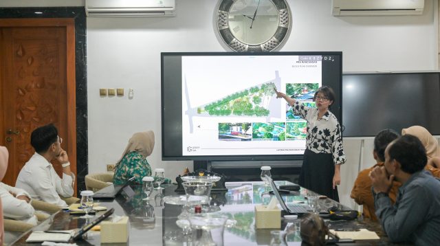 DLH Kota Makassar - CSR Kalla Group Siap Kolaborasi Revitalisasi Taman Hasanuddin