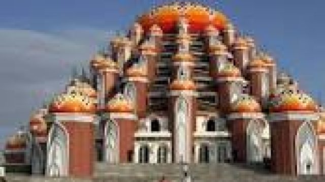 Pengurus Masjid Masjid Kubah 99 Asmaul Husna Berganti, KH Amirullah Amri Jadi Ketua