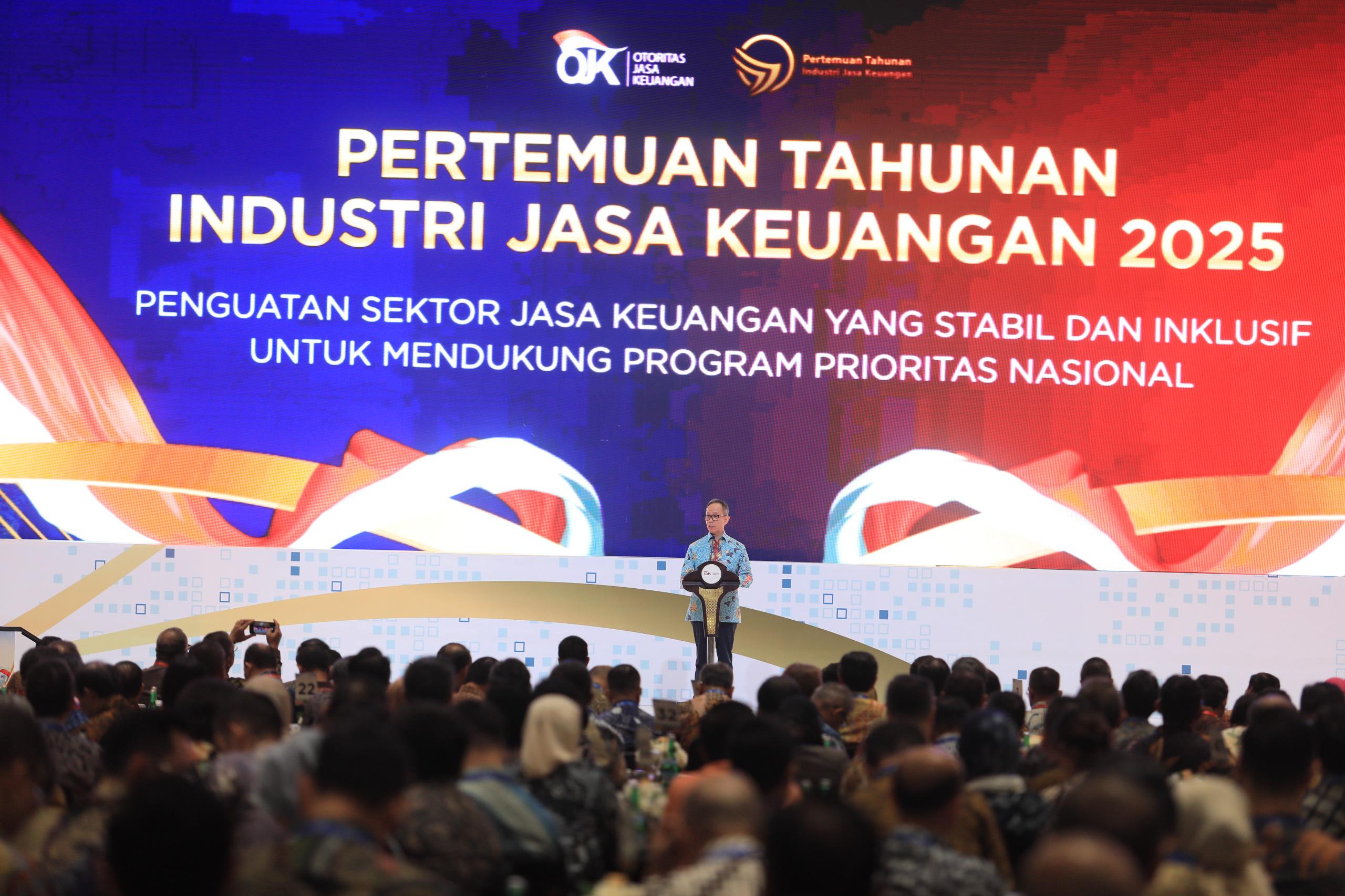 Foto 11 2 PTIJK OJK 2025